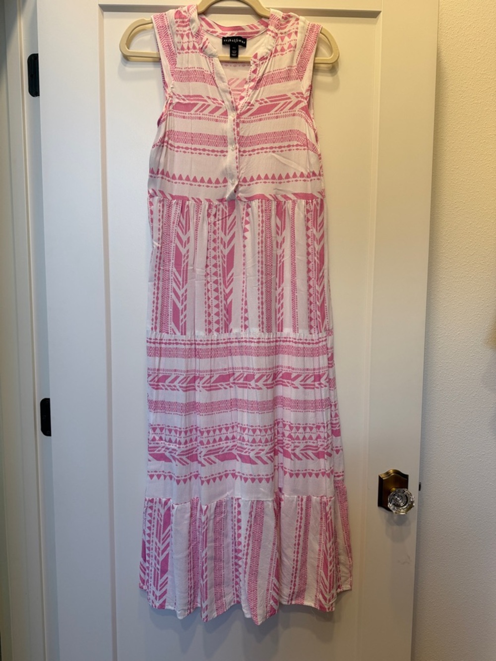 Sleeveless Pink & White Maxi Dress with Geometric Print